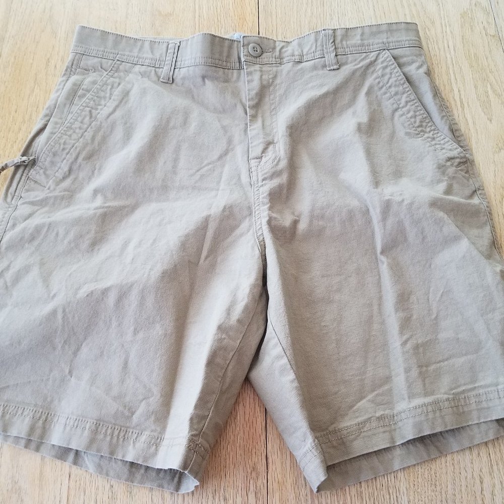 OCEAN + COAST SHORTS MENS 34 BEIGE CHINO FISHING PERFORMANCE STRETCH RIPSTOP